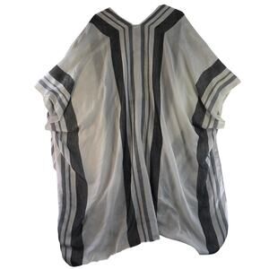 DSG Poncho Black/White/Gray Plaid Women's Size One Size